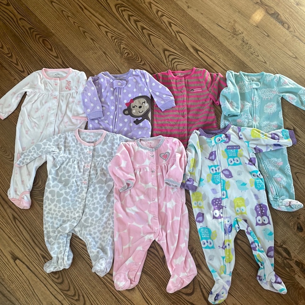Carters 6month fuzzy sleepers (7 total)